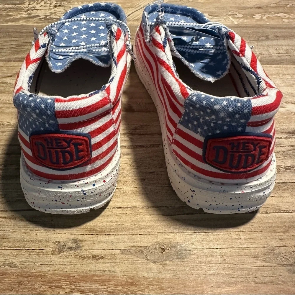 Hey Dude Wally Youth Patriotic Stars And Stripes Unisex Shoes Y3-L4 USA NWT